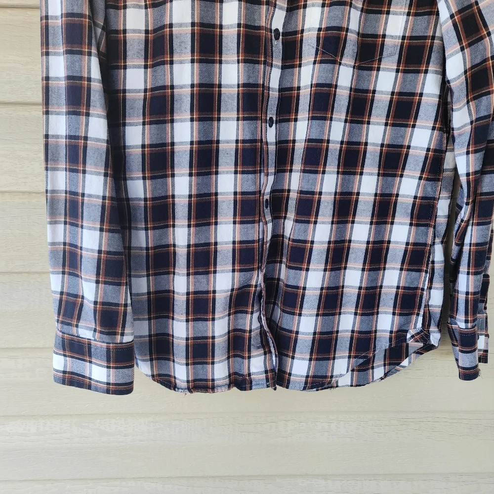 Banana Republic men's light weight flannel shirt size S